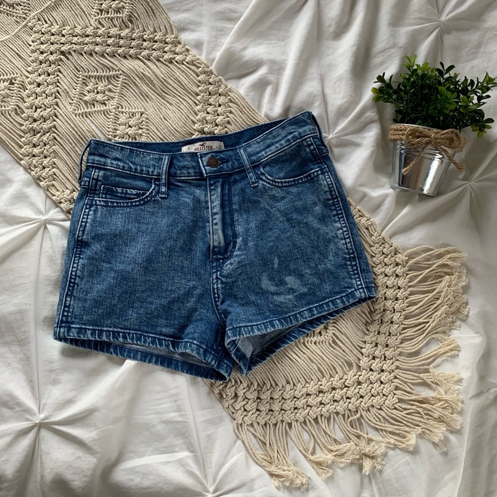 Hollister High Waisted Jean Shorts